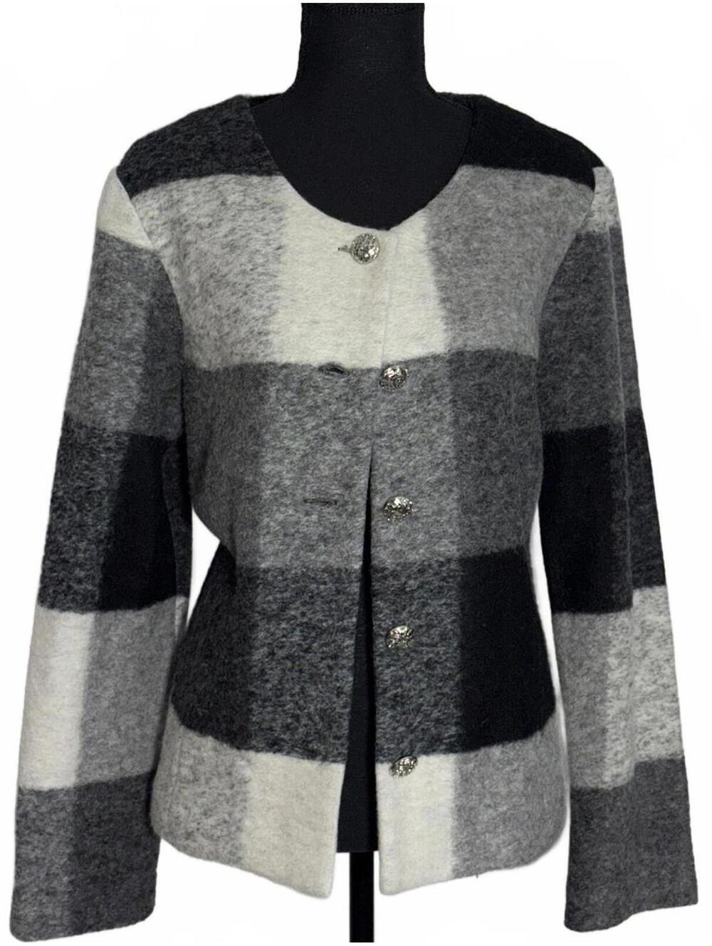 Woman's -The Tog Shop- Cardigan Sweater, Size M